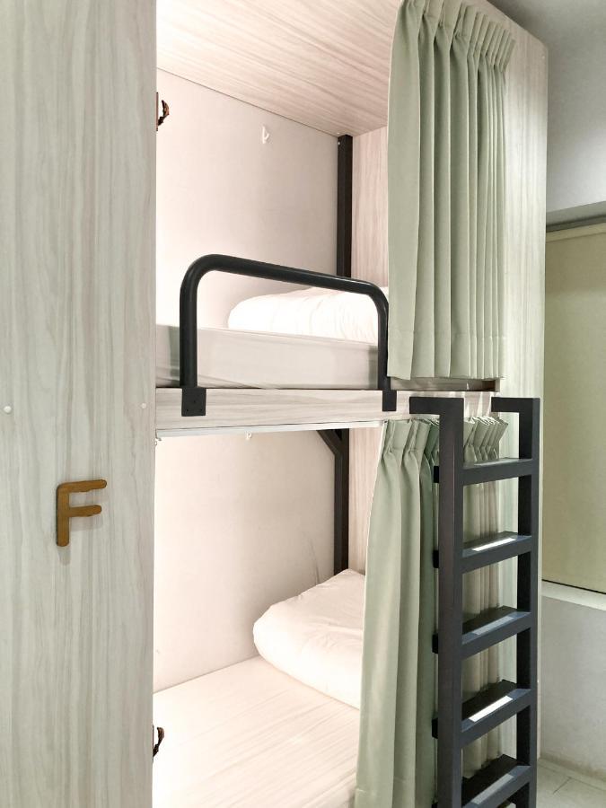 4Plus Hostel Taipei Exteriör bild
